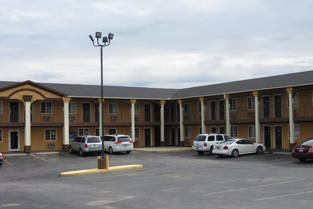 Economy Inn & Suites Joplin Exterior foto