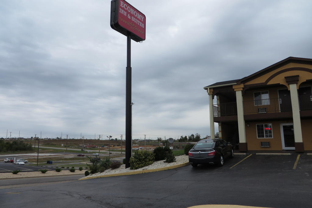 Economy Inn & Suites Joplin Exterior foto